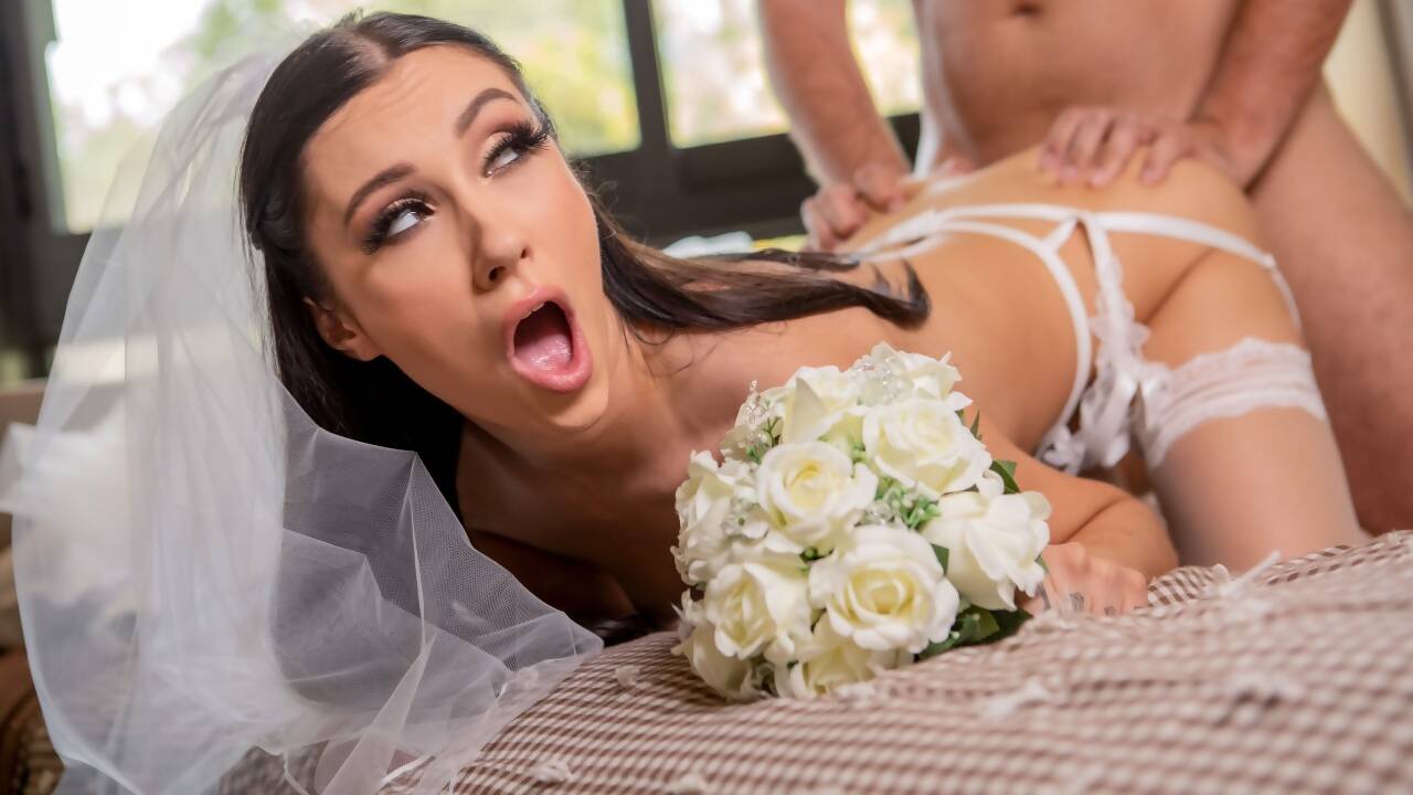 Невеста сбежала со свадьбы и отдалась первому встречному